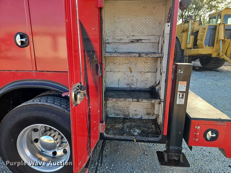 image for item EB8361 2016 Kenworth T3 Series utility / service truck