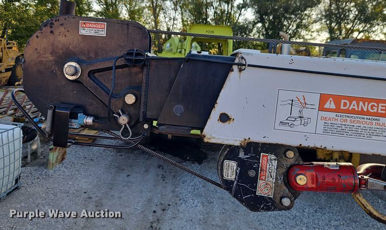 image for item EB8361 2016 Kenworth T3 Series utility / service truck