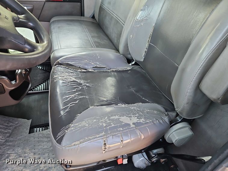 image for item EB8361 2016 Kenworth T3 Series utility / service truck