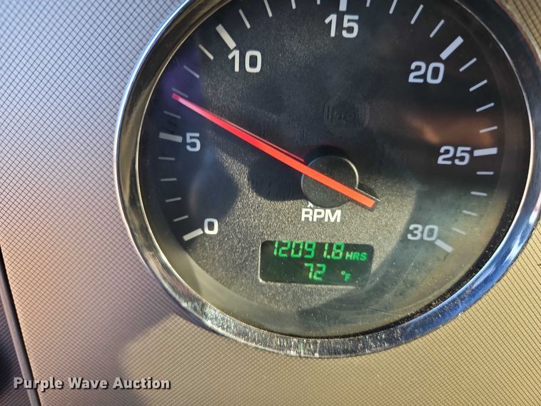 image for item EB8361 2016 Kenworth T3 Series utility / service truck