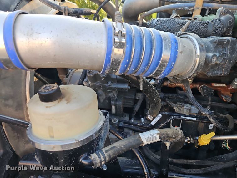 image for item EB8361 2016 Kenworth T3 Series utility / service truck