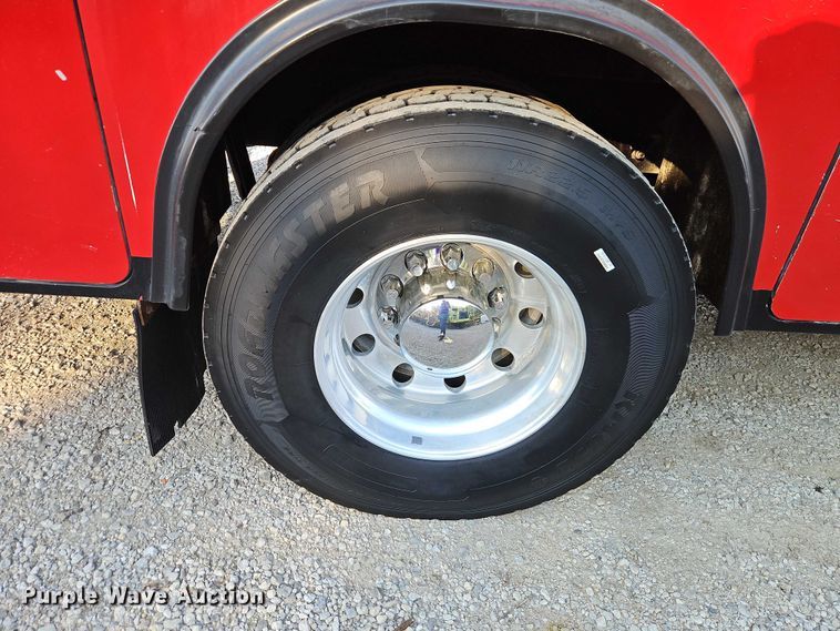 image for item EB8361 2016 Kenworth T3 Series utility / service truck