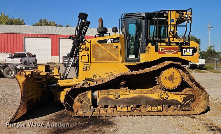 image for item EB8362 2015 Caterpillar D6T LGP dozer