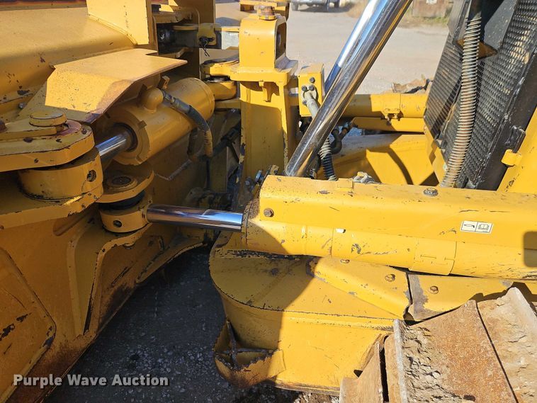 image for item EB8362 2015 Caterpillar D6T LGP dozer