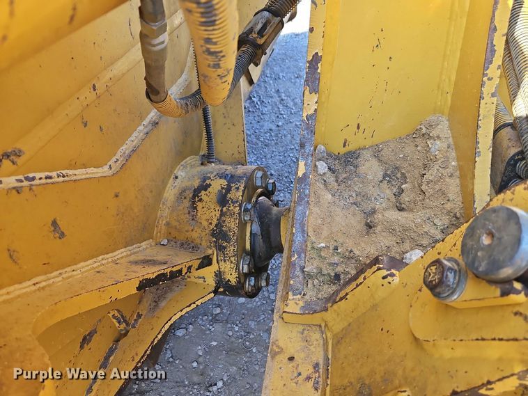 image for item EB8362 2015 Caterpillar D6T LGP dozer