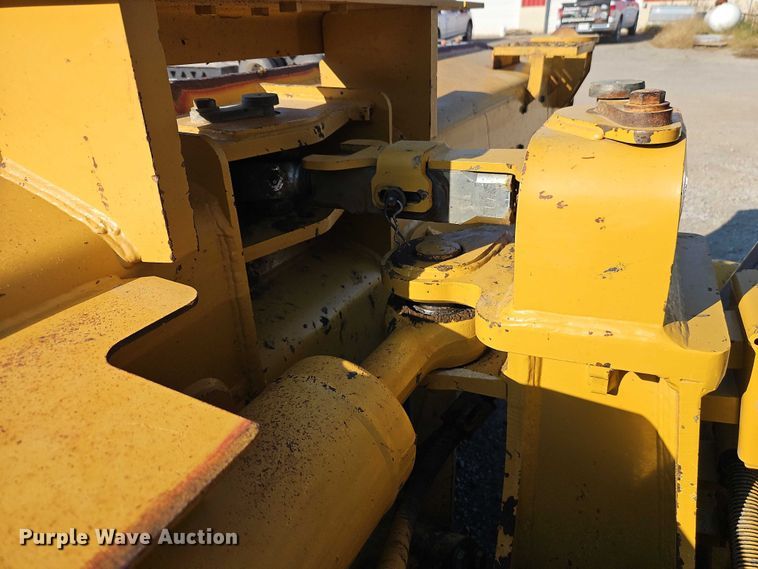 image for item EB8362 2015 Caterpillar D6T LGP dozer