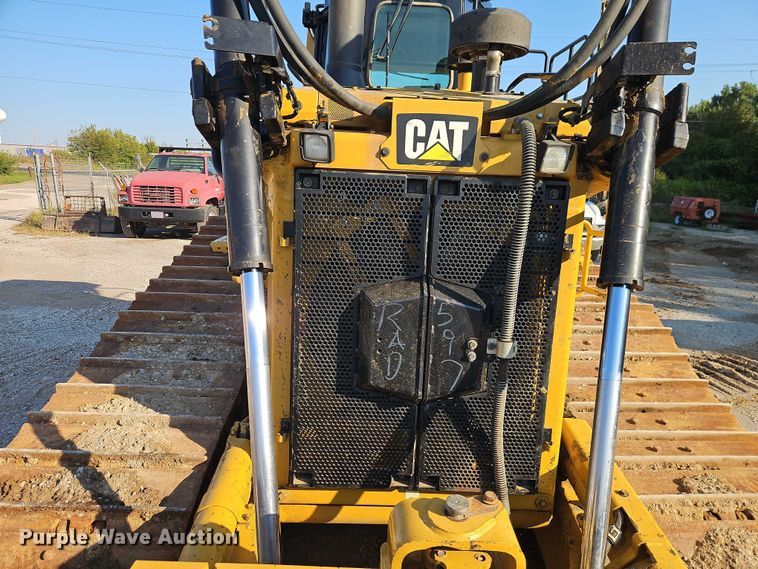image for item EB8362 2015 Caterpillar D6T LGP dozer