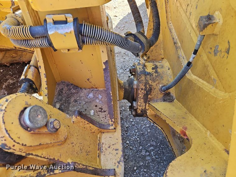 image for item EB8362 2015 Caterpillar D6T LGP dozer