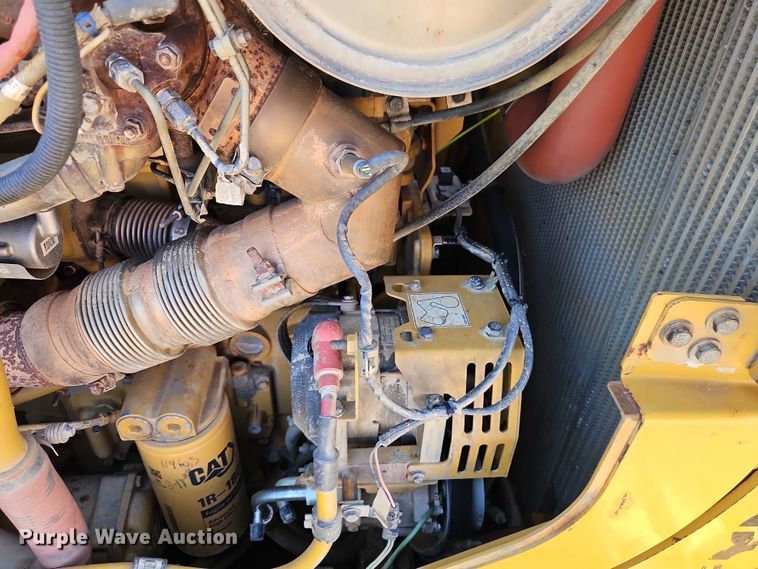 image for item EB8362 2015 Caterpillar D6T LGP dozer