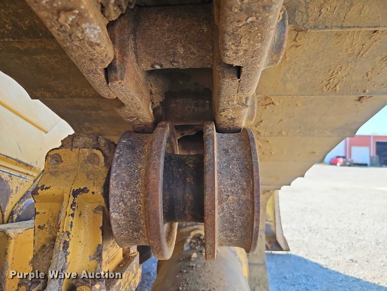 image for item EB8362 2015 Caterpillar D6T LGP dozer