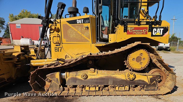 image for item EB8362 2015 Caterpillar D6T LGP dozer