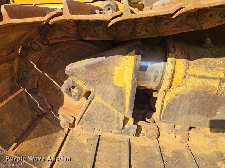 image for item EB8362 2015 Caterpillar D6T LGP dozer