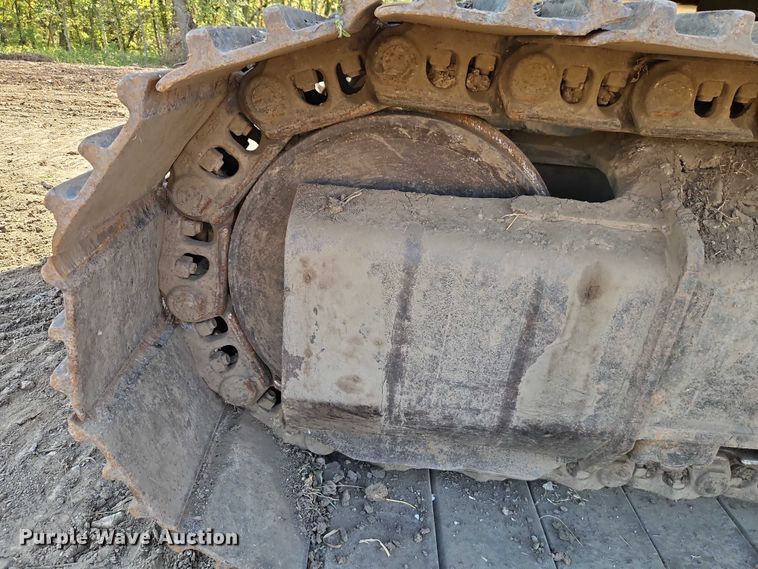 image for item EB8364 2004 Caterpillar 330C excavator