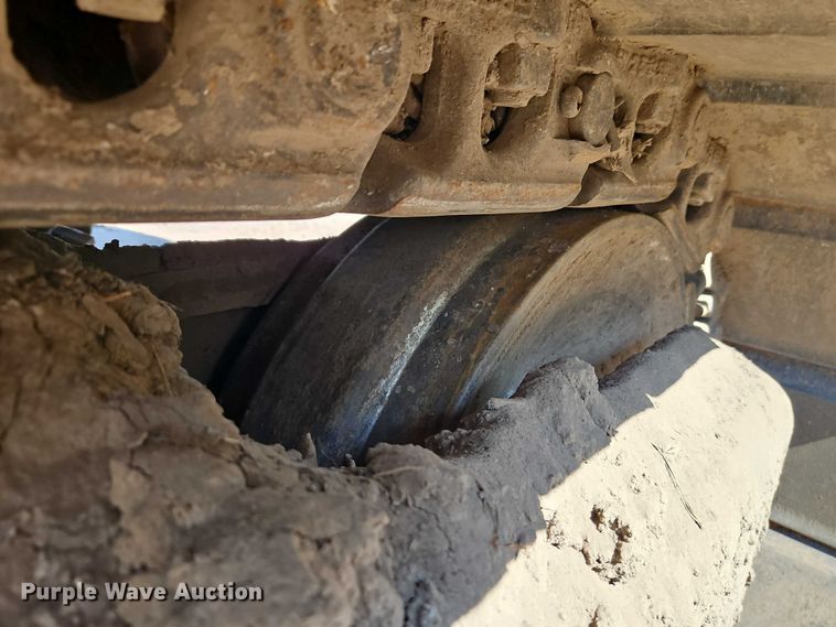 image for item EB8364 2004 Caterpillar 330C excavator