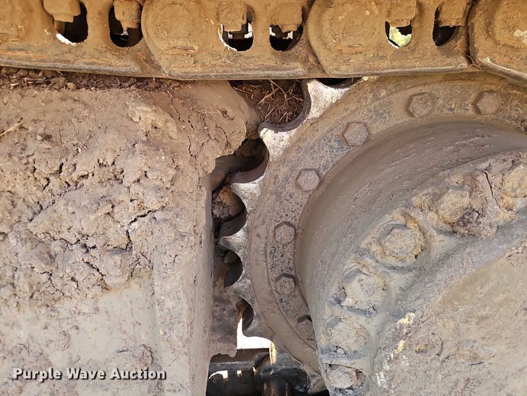 image for item EB8364 2004 Caterpillar 330C excavator