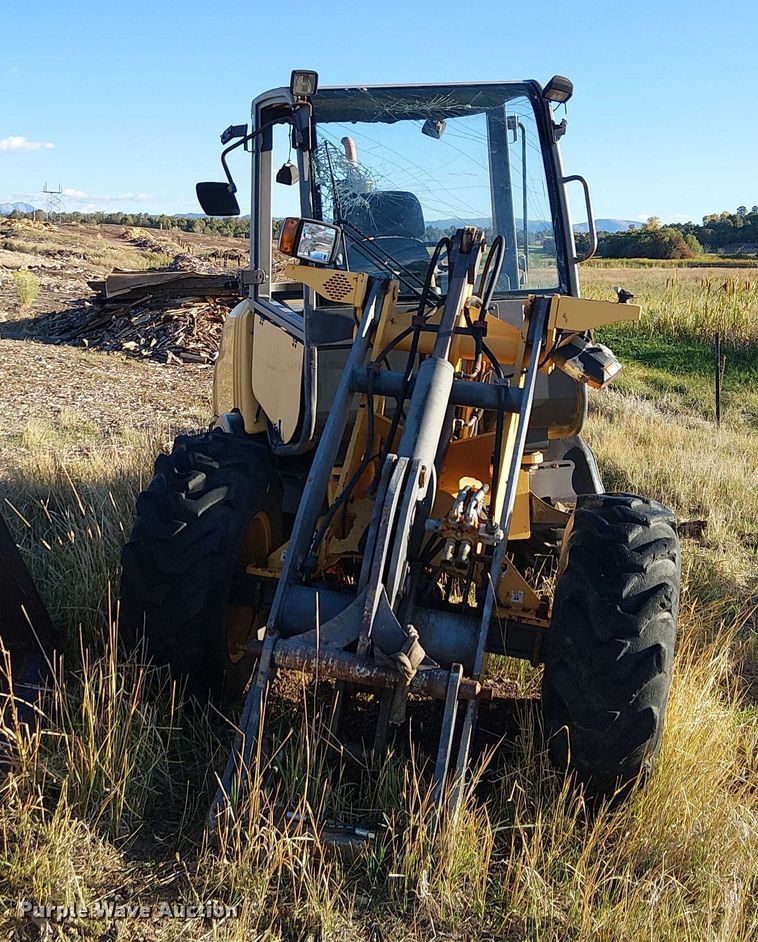 image for item EC1207 2003 Volvo L20B-P compact wheel loader
