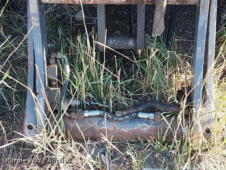 image for item EC1207 2003 Volvo L20B-P compact wheel loader