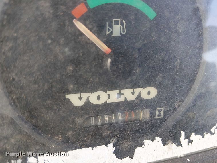 image for item EC1207 2003 Volvo L20B-P compact wheel loader