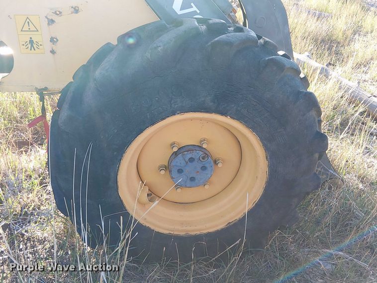 image for item EC1207 2003 Volvo L20B-P compact wheel loader