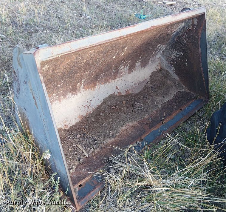 image for item EC1207 2003 Volvo L20B-P compact wheel loader