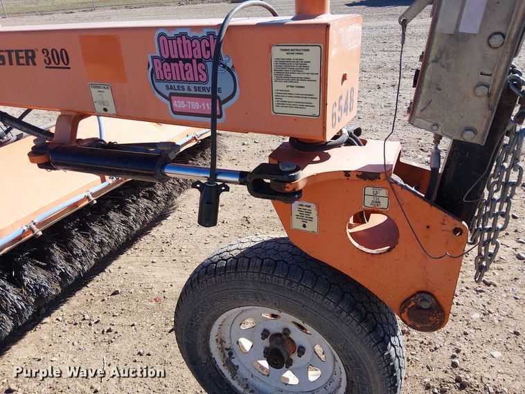 image for item EC1213 LayMor SM300 broom