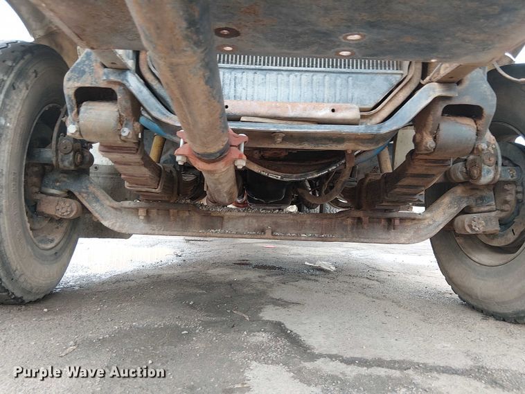 image for item EC1228 1994 International F-4900 water truck