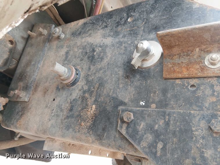 image for item EC1228 1994 International F-4900 water truck