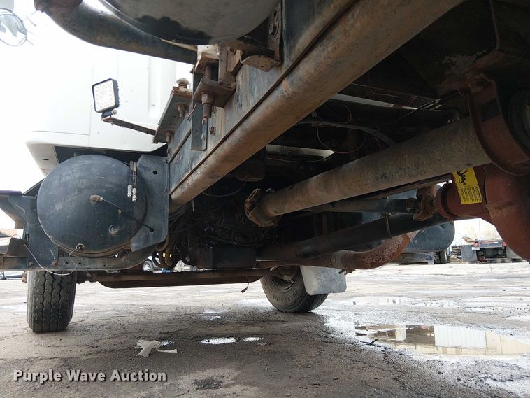 image for item EC1228 1994 International F-4900 water truck