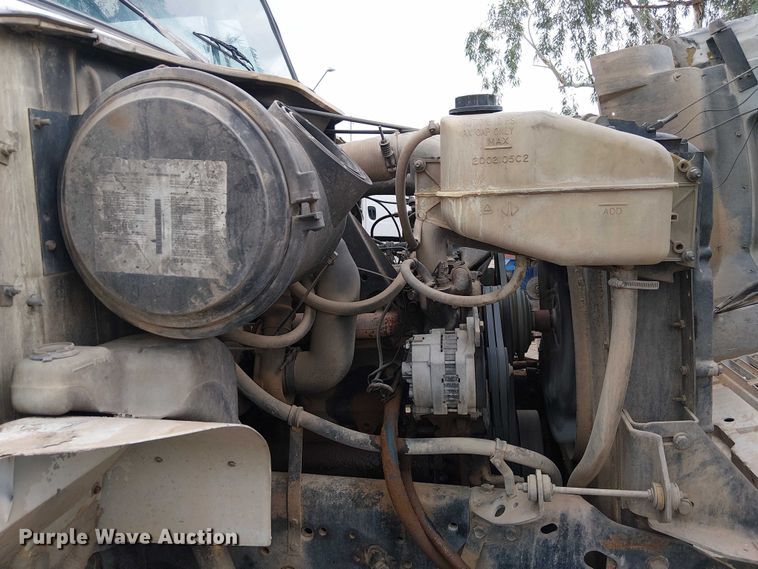 image for item EC1228 1994 International F-4900 water truck