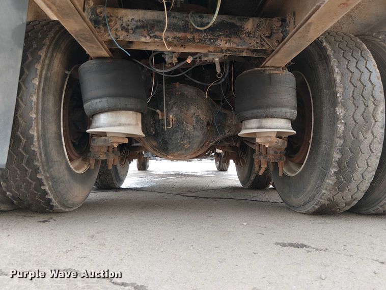 image for item EC1229 1994 Freightliner FLD120 water truck