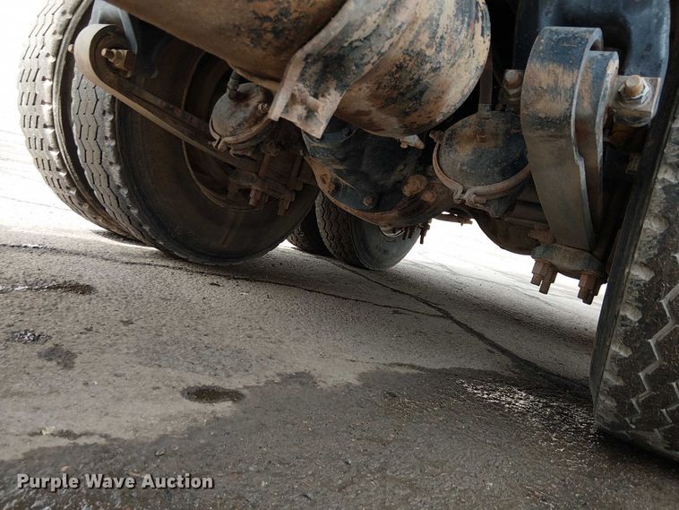 image for item EC1229 1994 Freightliner FLD120 water truck