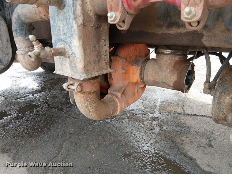 image for item EC1229 1994 Freightliner FLD120 water truck