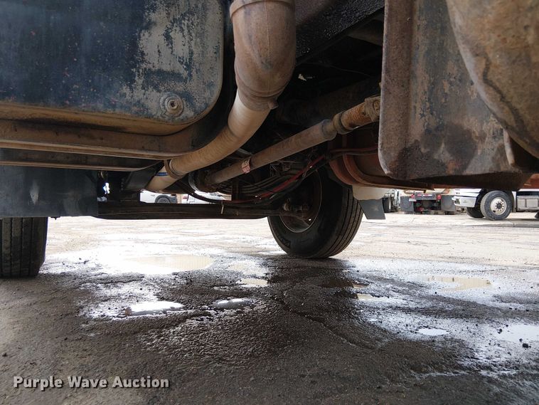 image for item EC1229 1994 Freightliner FLD120 water truck