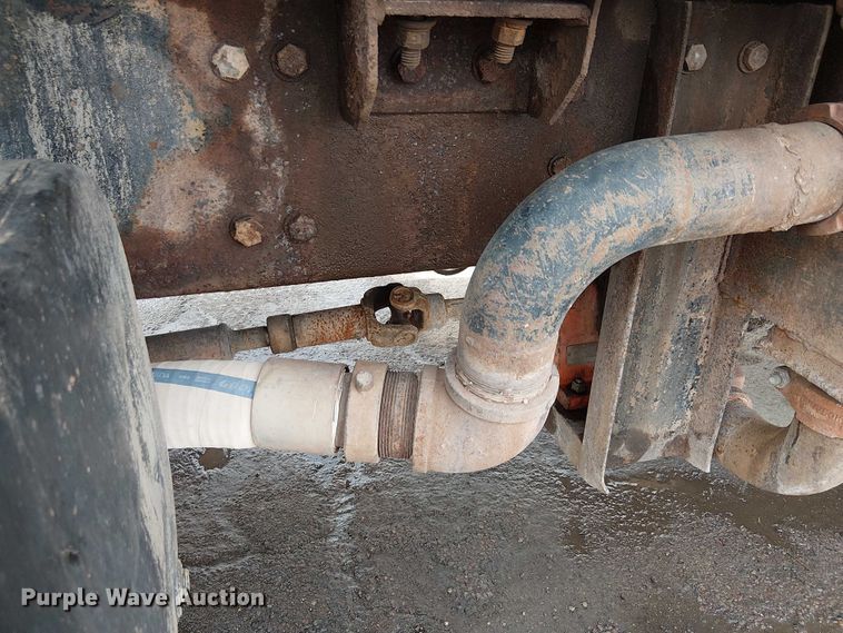 image for item EC1229 1994 Freightliner FLD120 water truck