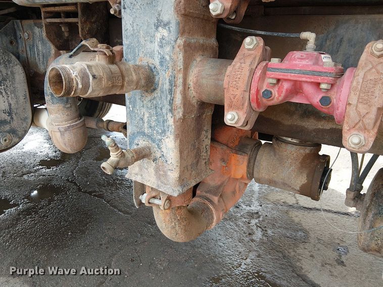 image for item EC1229 1994 Freightliner FLD120 water truck