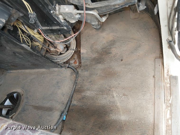 image for item EC1229 1994 Freightliner FLD120 water truck