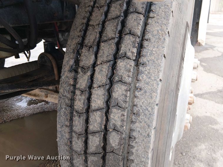 image for item EC1229 1994 Freightliner FLD120 water truck