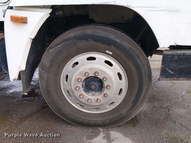 image for item EC1229 1994 Freightliner FLD120 water truck