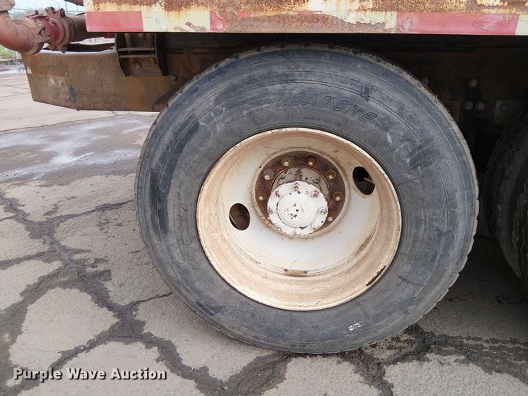 image for item EC1229 1994 Freightliner FLD120 water truck