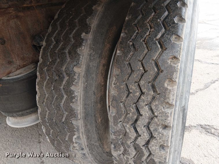 image for item EC1229 1994 Freightliner FLD120 water truck