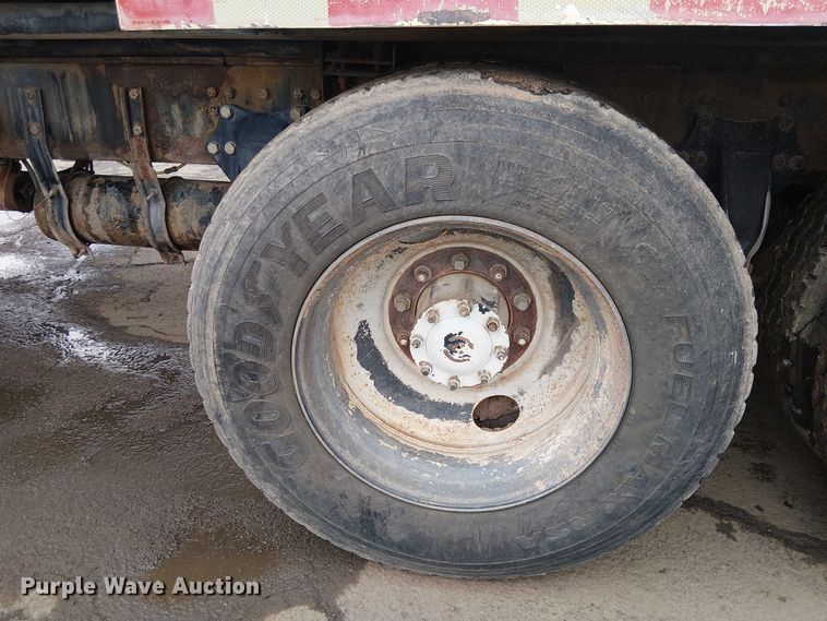 image for item EC1229 1994 Freightliner FLD120 water truck