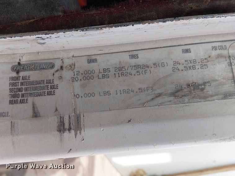 image for item EC1229 1994 Freightliner FLD120 water truck