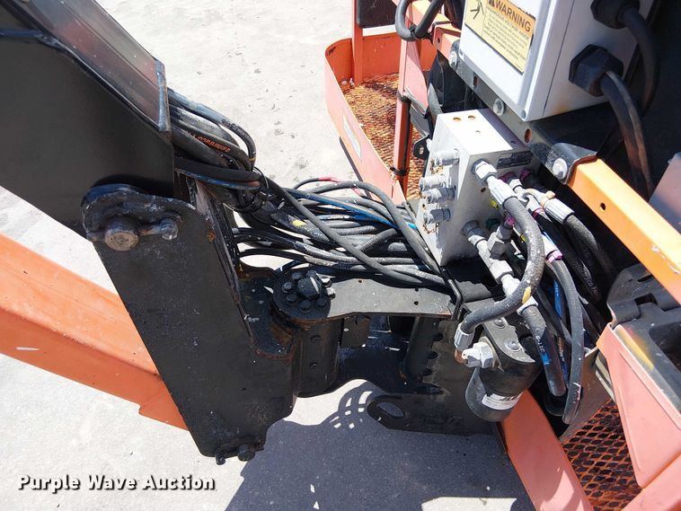 image for item EC3812 2010 JLG 1250AJP boom lift