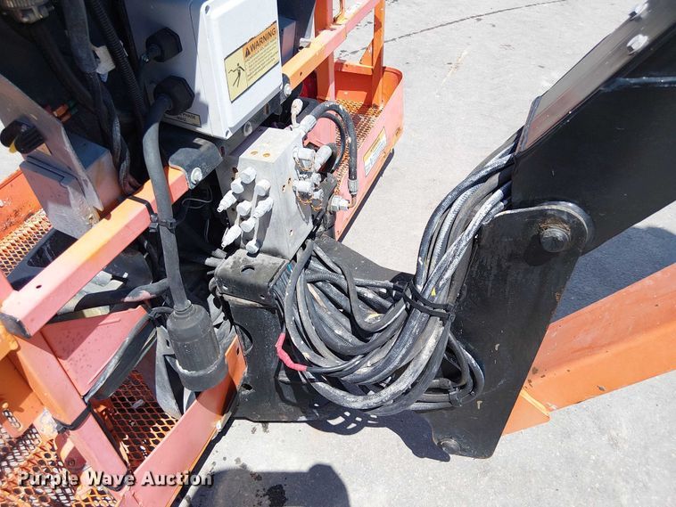 image for item EC3812 2010 JLG 1250AJP boom lift