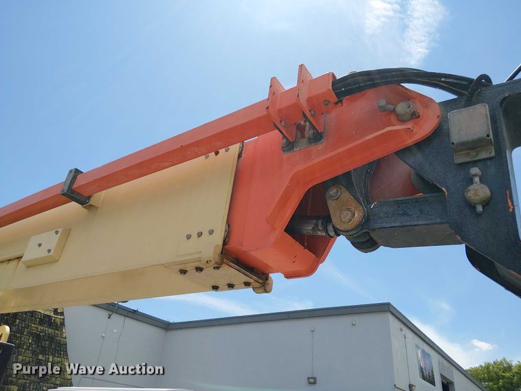 image for item EC3812 2010 JLG 1250AJP boom lift