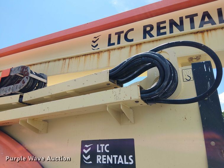 image for item EC3812 2010 JLG 1250AJP boom lift