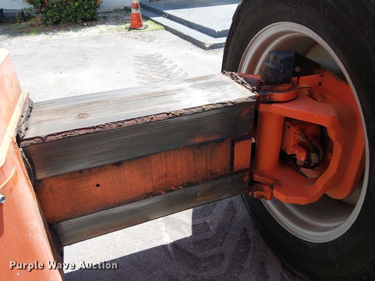 image for item EC3812 2010 JLG 1250AJP boom lift