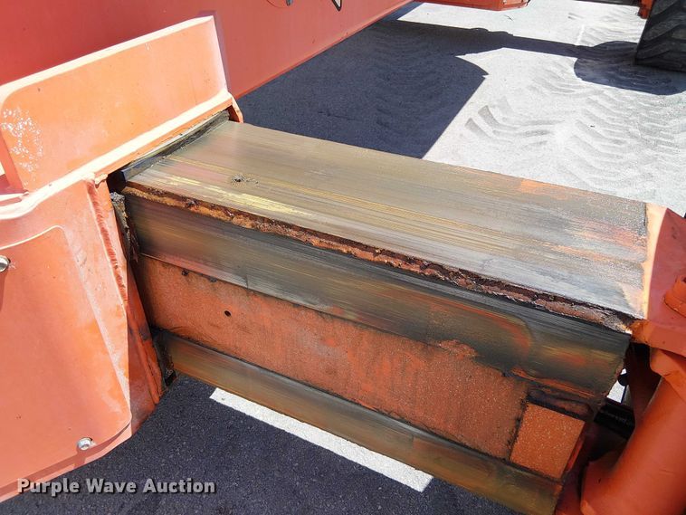 image for item EC3812 2010 JLG 1250AJP boom lift