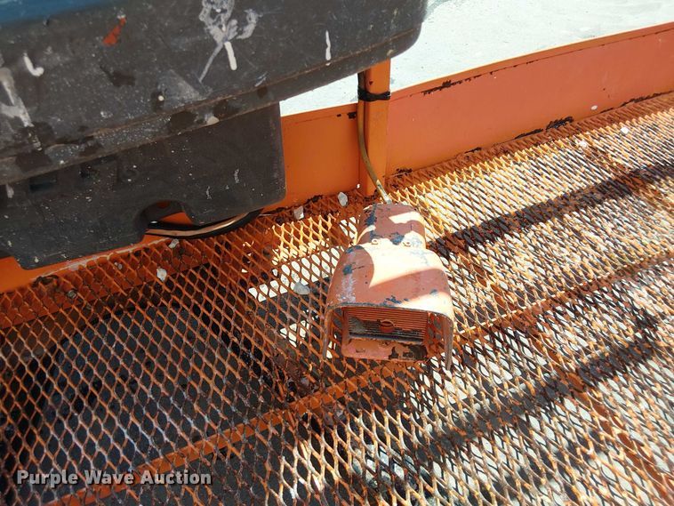 image for item EC3812 2010 JLG 1250AJP boom lift