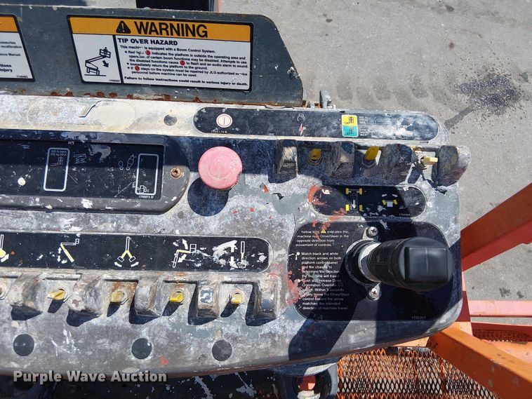 image for item EC3812 2010 JLG 1250AJP boom lift